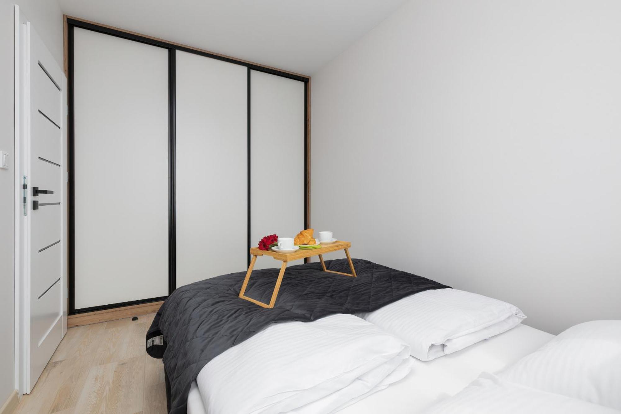 Sunny Apartments With Parking & Balcony Luzycka By Noclegi Renters 斯维诺乌伊希切 外观 照片